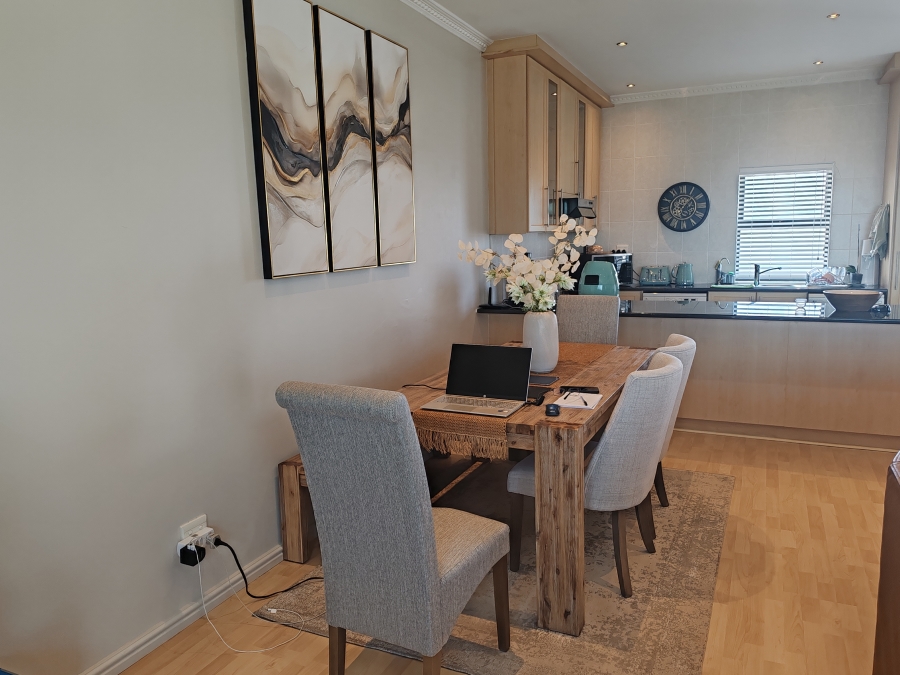 To Let 2 Bedroom Property for Rent in Big Bay Western Cape